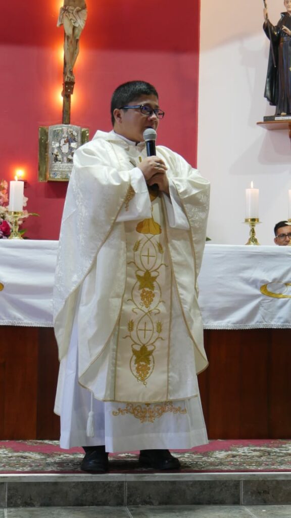 PRIESTLY ORDINATION Fr. Roberto Mejía Altamirano – PASSIOCHRISTI