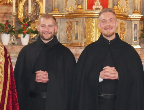 Three novices received the Passionist Habit (VULN)